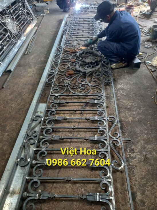Gia Công Lan Can Ban Công Sắt Mỹ Thuật Chuyên Nghiệp