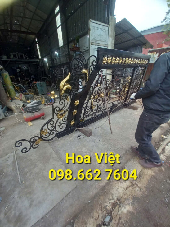 Nhận gia công, sản xuất cổng sắt mỹ thuật cho nhà phố, biệt thự