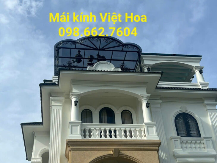Gia Công Mái Kính Khung Sắt Mỹ Thuật – Vẻ Đẹp Của Hiện Đại và Cổ Điển