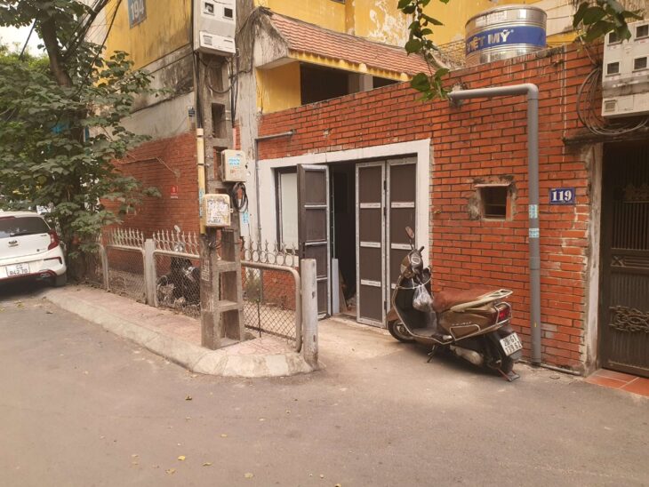 HN – CHO THUÊ CHCC TẦNG 1 – 192 GIẢI PHÓNG (Chính chủ) Căn góc có sân vườn
