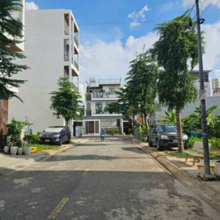 BÁN ĐẤT TẶNG NHÀ GẦN 100M2 – CẠNH MẶT TIỀN TÔ NGỌC VÂN – HXT, CHỈ NHỈNH 5 TỶ BÁN ĐẤT TẶNG NHÀ GẦN 100M2 – CẠNH MẶT TIỀN TÔ NGỌC VÂN – HXT, CHỈ NHỈNH 5 TỶ