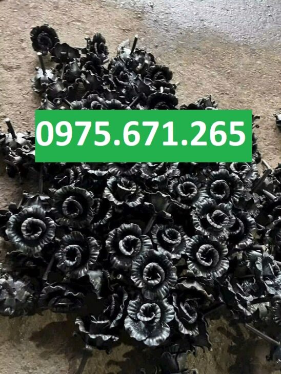 Hoa hồng sắt trang trí cổng – Nhận gia công theo yêu cầu